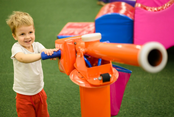 Brinquedão para Restaurantes: Dicas para Atrair Famílias e Encantar Crianças